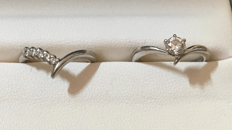 銀座ダイヤモンドシライシ-リングケース-婚約-結婚-指輪